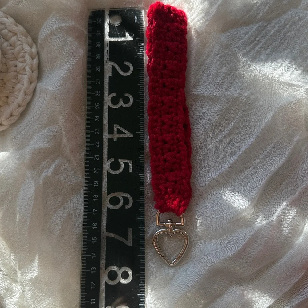 Crochet Wrislet Keychain with heart shape clasp